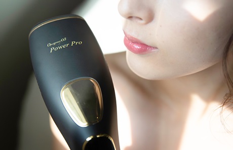オーパスビューティ―03 power pro 外観　女性と2